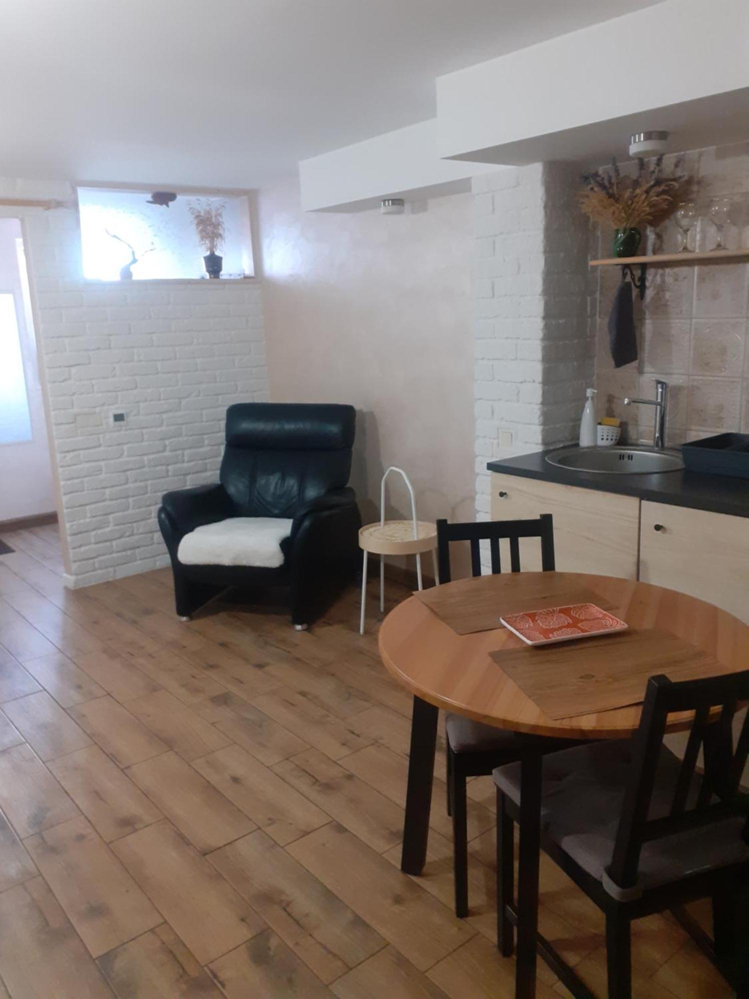Old Town Apartment With A Separate Entrance Kaunas Luaran gambar